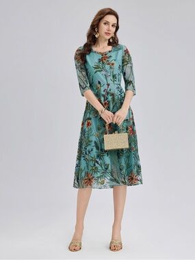 Rich Radi Q’s Hand Beaded Floral Embroidered Dress, size Medium NWT